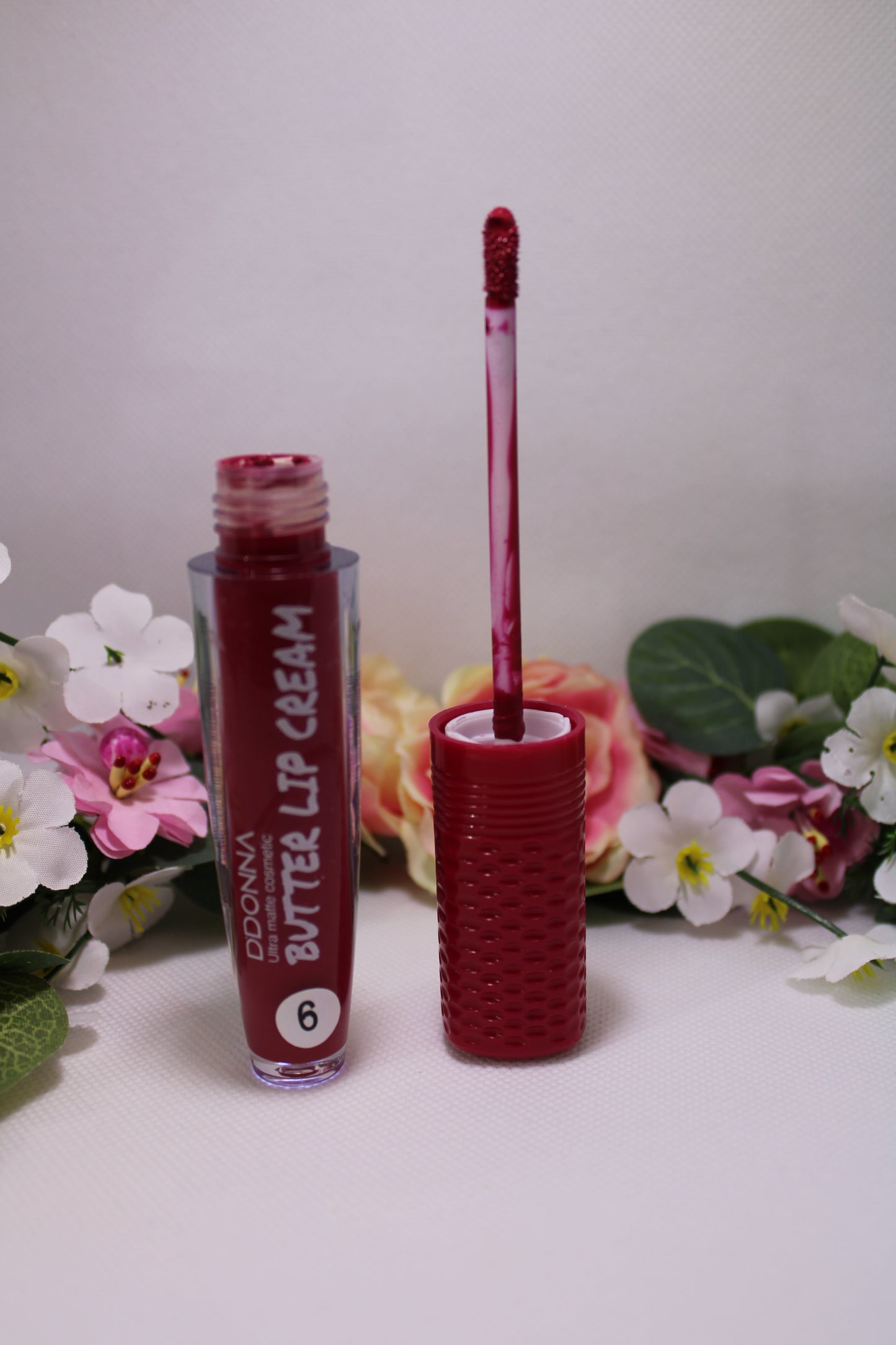 Gloss créme Matte longue tenue  rouge orangé